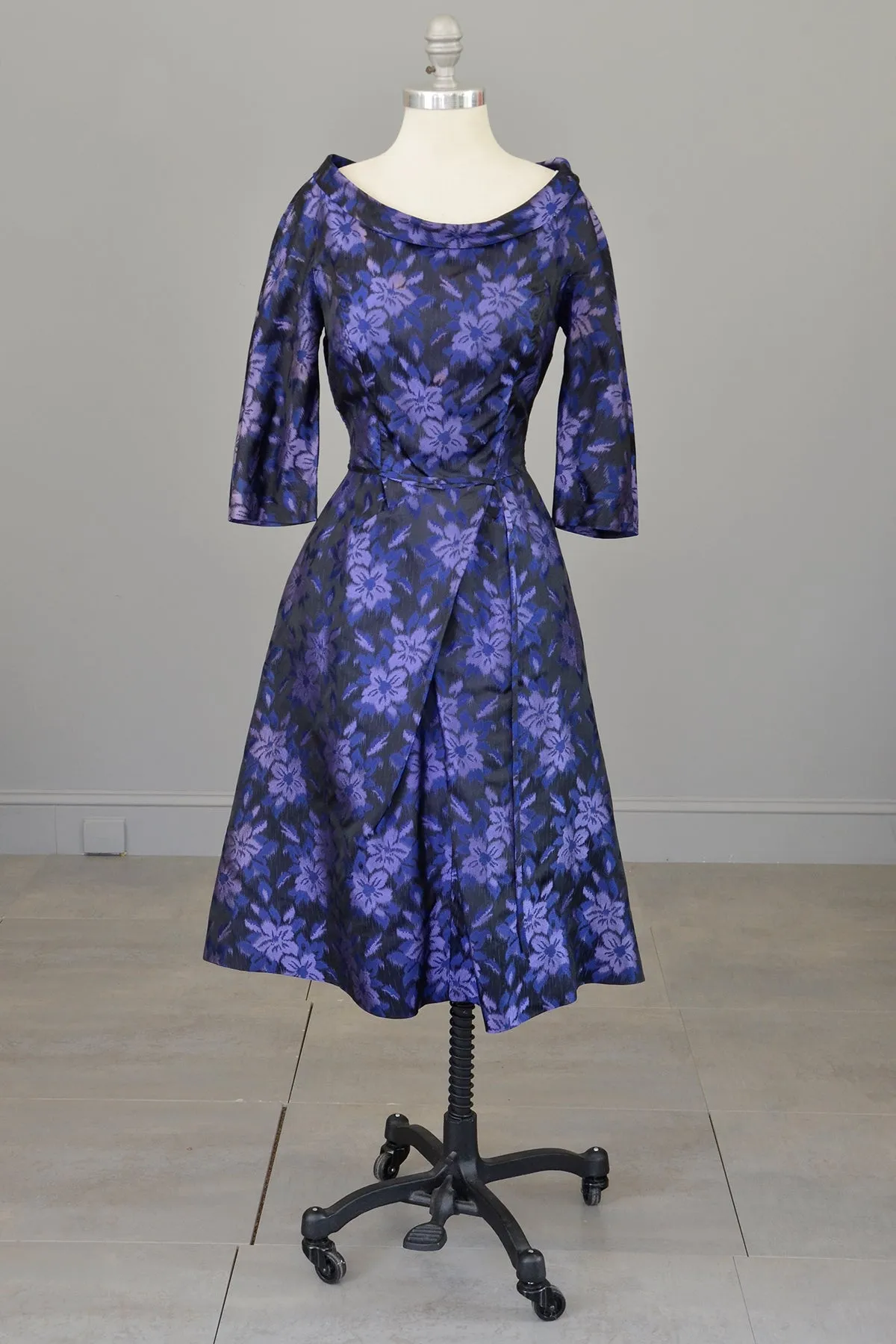 1950s 60s Black Purple Floral Print Office Party Dress