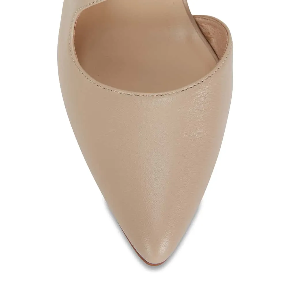 Chelsea Heel in Nude Leather