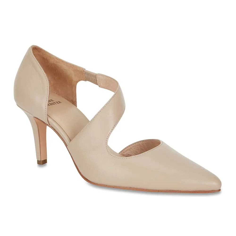 Chelsea Heel in Nude Leather