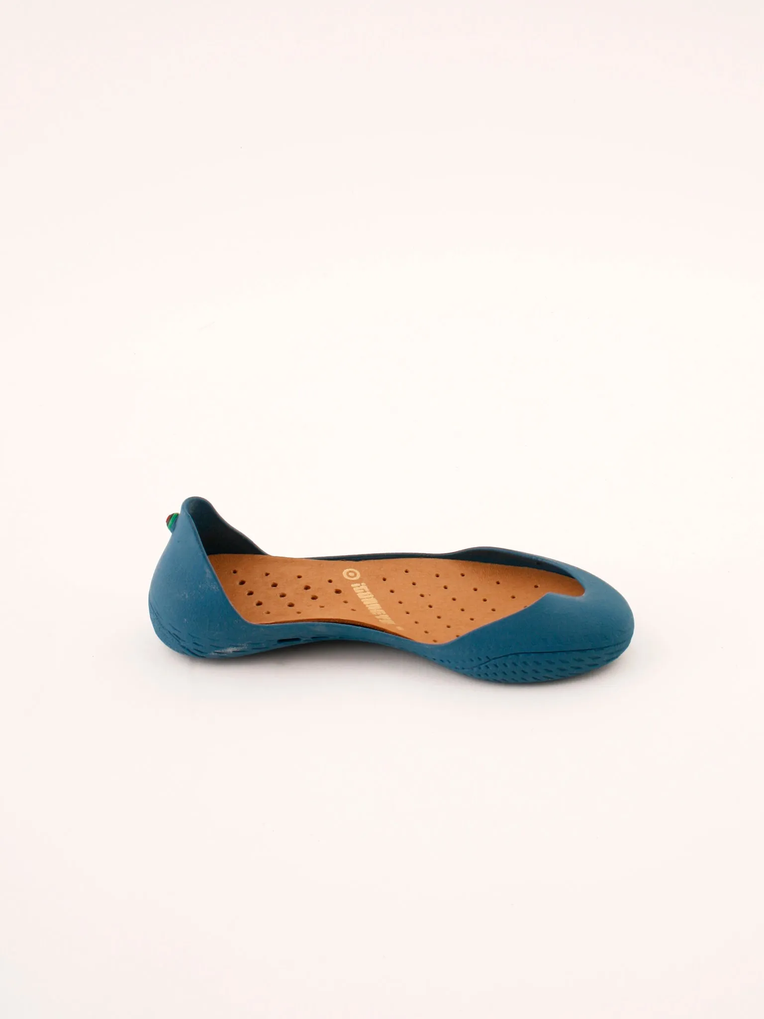 Freshoe, cobalt blue