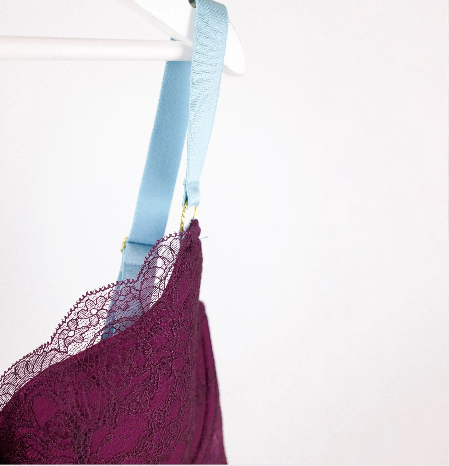 Mulberry mesh w. plum & turquoise padded balconette bra