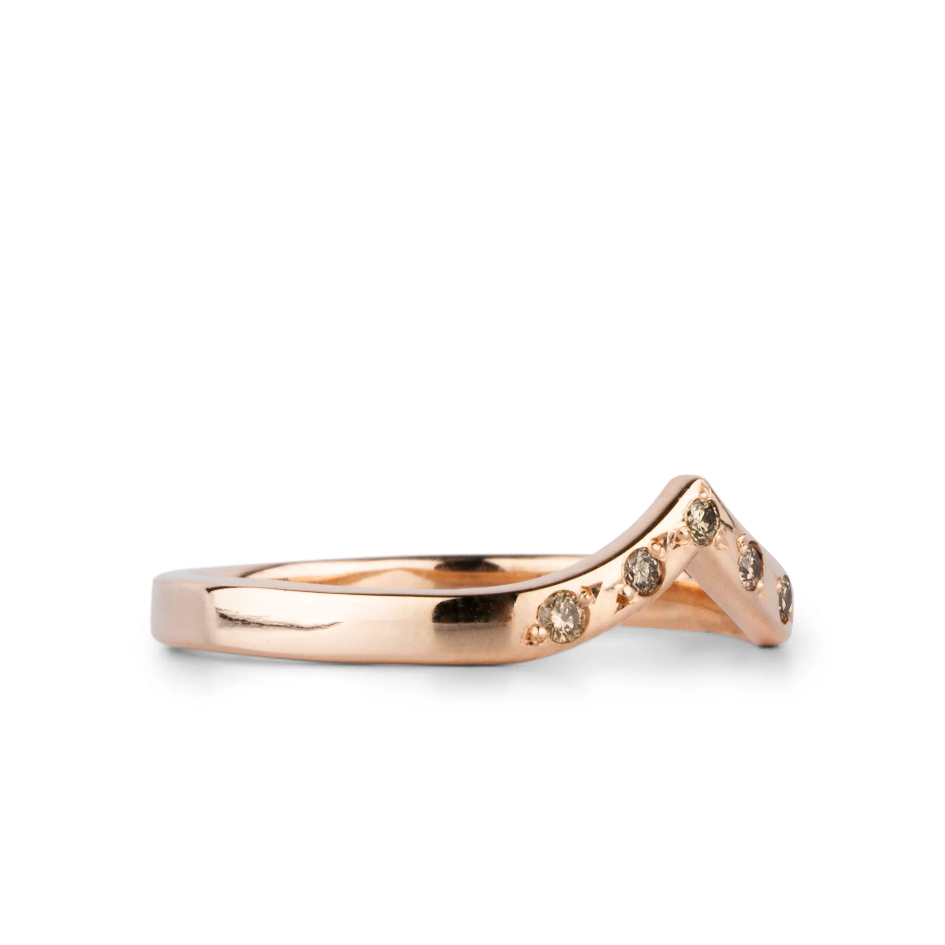 Pinnacles Champagne Diamond Peaked Band