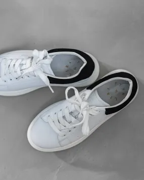 Veronice Sneaker | White